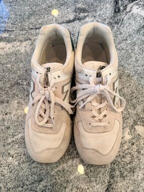 New Balance Neutral Beige & White Suede Lace-Up Sneakers Men's Size 10